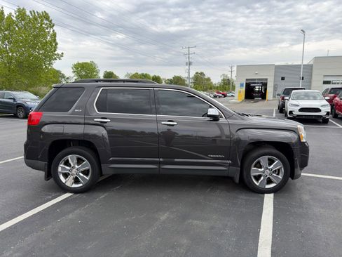 Used 2015 GMC Terrain SLT w/ Chrome Appearance Package FWD image 7