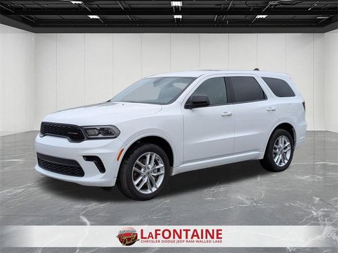 Certified 2024 Dodge Durango GT image 1