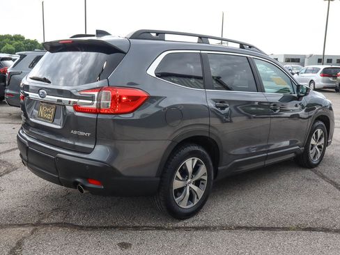Used 2025 Subaru Ascent Premium AWD/4WD image 4