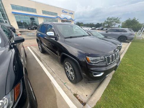 Used 2019 Jeep Grand Cherokee Limited w/ Luxury Group II AWD/4WD image 2