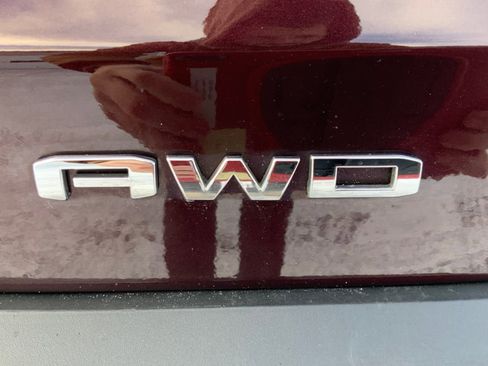 Used 2021 GMC Acadia SLE w/ Driver Convenience Package image 23