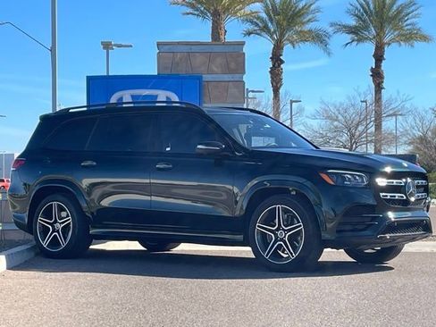 Used 2022 Mercedes-Benz GLS 450 4MATIC image 4