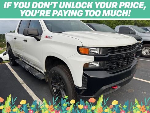 Used 2020 Chevrolet Silverado 1500 Custom Trail Boss w/ Custom Convenience Package AWD/4WD image 1