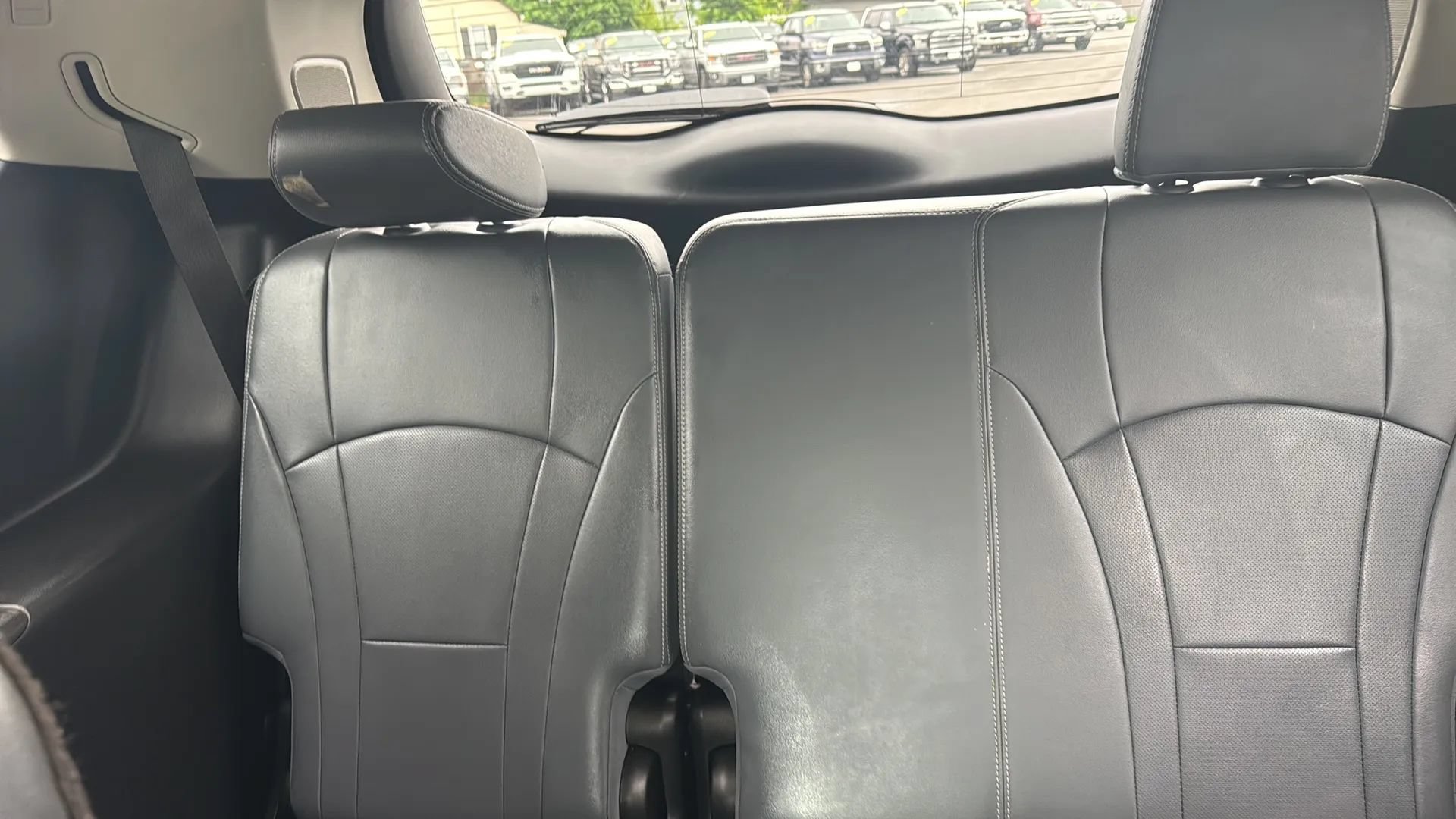 Used 2020 Buick Enclave Essence w/ Sound and Sites Package AWD/4WD image 21