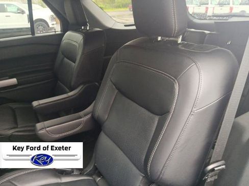 Certified 2023 Ford Explorer Limited w/ Limited Technology Package AWD/4WD image 19