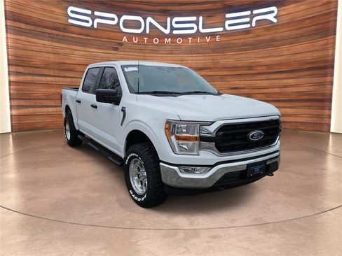 Used 2022 Ford F150 XLT w/ Trailer Tow Package image 9