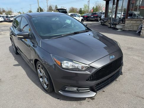 Used 2018 Ford Focus ST image 21