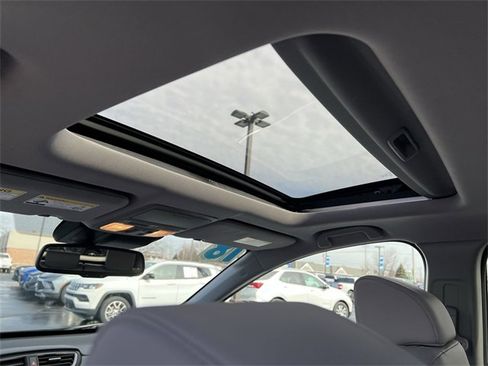 Used 2018 Honda CR-V EX-L image 16