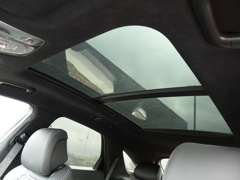 New 2025 Genesis GV70 3.5T Sport w/ Sport Advanced Package image 12