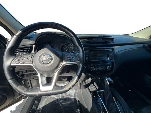 Used 2020 Nissan Rogue Sport SV w/ Technology Package image 21