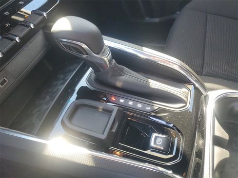 New 2026 GMC Canyon Elevation image 15