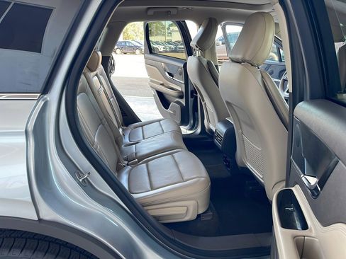 Used 2023 Lincoln Corsair Reserve w/ Equipment Group 201A image 15