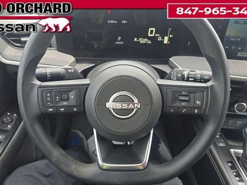 Used 2025 Nissan Kicks SV w/ SV Premium Package AWD/4WD image 9