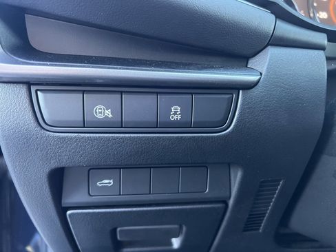 Used 2025 MAZDA MAZDA3 s image 22