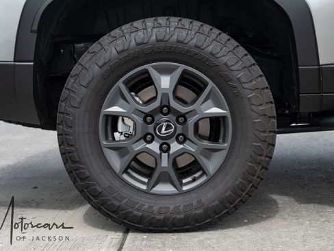 Used 2026 Lexus GX 550 AWD/4WD image 40
