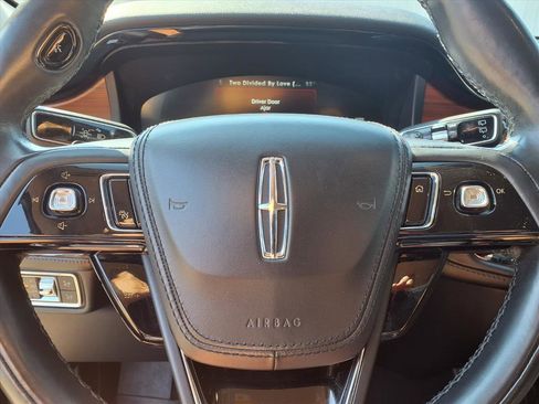 Used 2020 Lincoln Aviator Reserve w/ Equipment Group 201A image 12