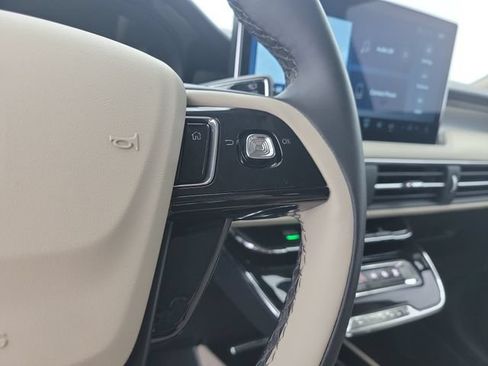 Used 2026 Lincoln Corsair Premiere FWD image 23
