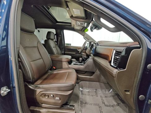 Used 2023 GMC Sierra 1500 Denali AWD/4WD image 39
