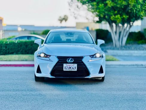 Used 2019 Lexus IS 300 w/ Accessory Package RWD image 3