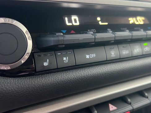 Used 2024 Toyota Tundra Limited w/ TRD Off-Road Package image 26