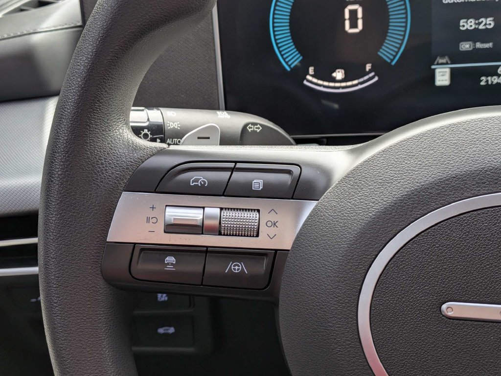 Used 2025 Hyundai Sonata SEL FWD image 21