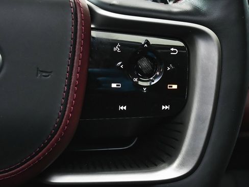 Used 2025 INFINITI QX80 Autograph image 42