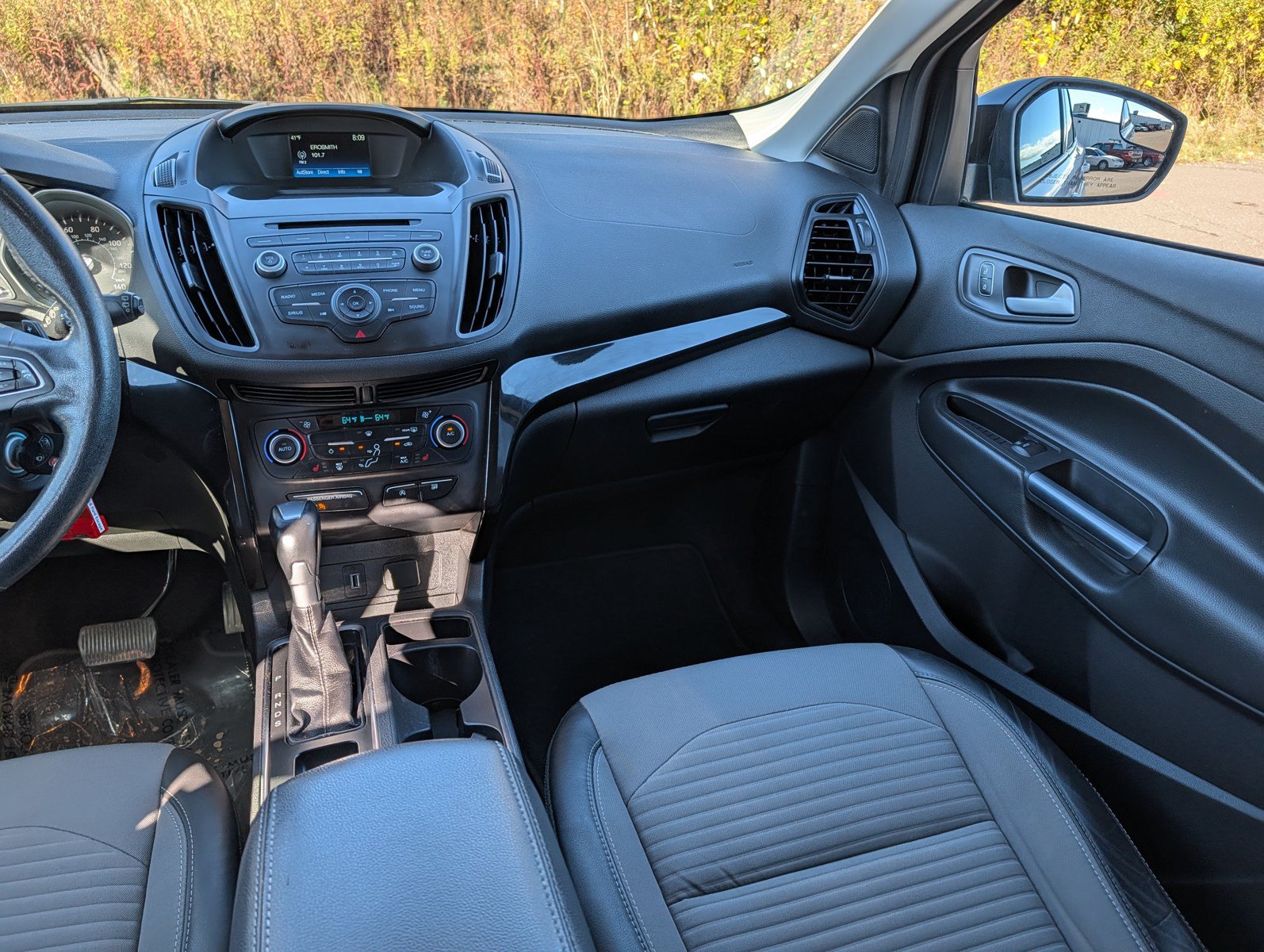 Used 2018 Ford Escape SE w/ SE Sport Appearance Package AWD/4WD image 11