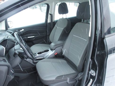 Used 2015 Ford C-MAX SE image 7