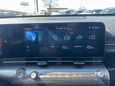 Used 2025 Hyundai Kona SEL image 17