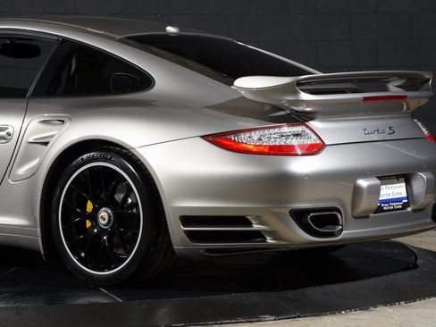 Used 2013 Porsche 911 Turbo S AWD/4WD image 21