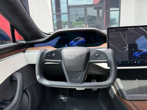 Used 2022 Tesla Model S AWD/4WD image 17