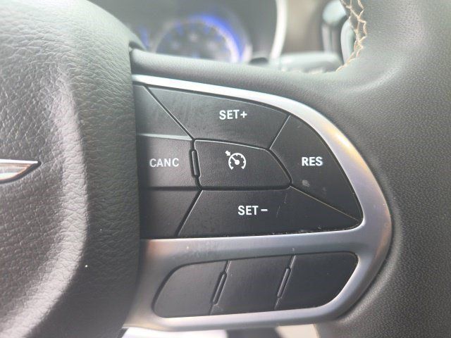 Used 2023 Chrysler Voyager LX FWD image 17