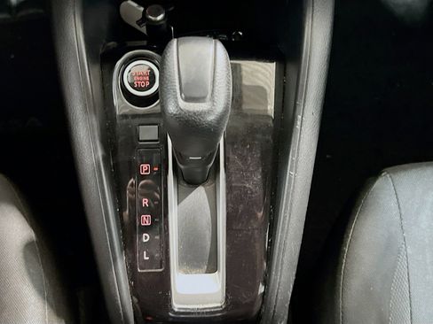 Used 2020 Nissan Versa S FWD image 12
