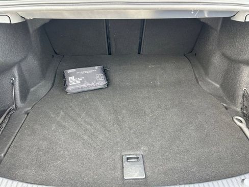 Used 2017 Mercedes-Benz C 300 Sedan image 25