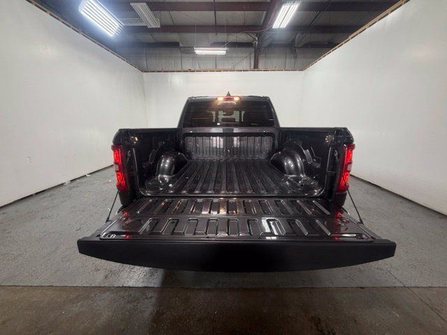 Used 2026 RAM 1500 Laramie AWD/4WD image 9