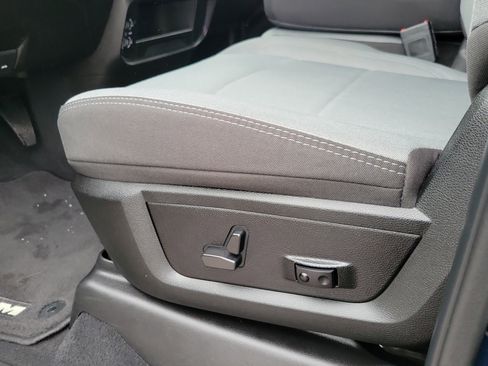 Used 2024 RAM 2500 Big Horn w/ Bed Utility Group image 9