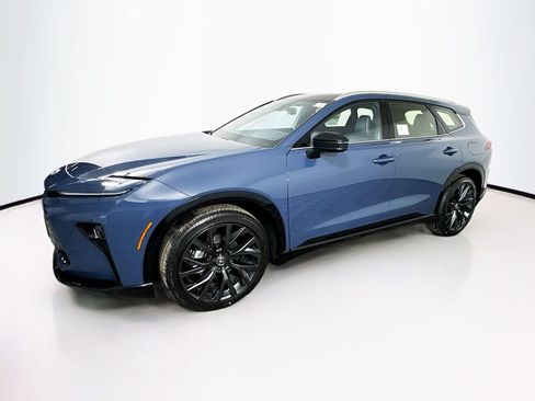 New 2026 Toyota Crown Signia image 3