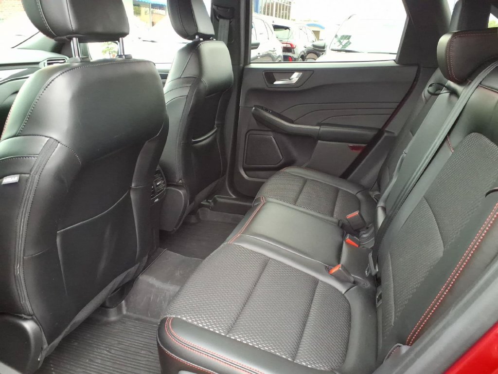 Certified 2024 Ford Escape ST-Line w/ Tech Pack #1 FWD image 11