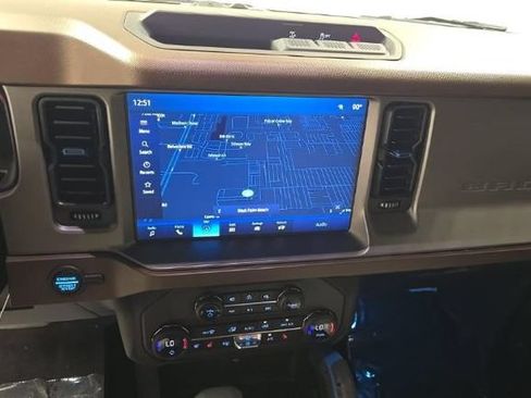 Used 2023 Ford Bronco Outer Banks AWD/4WD image 8