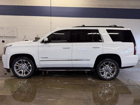 Used 2018 GMC Yukon SLT w/ Premium Edition image 7