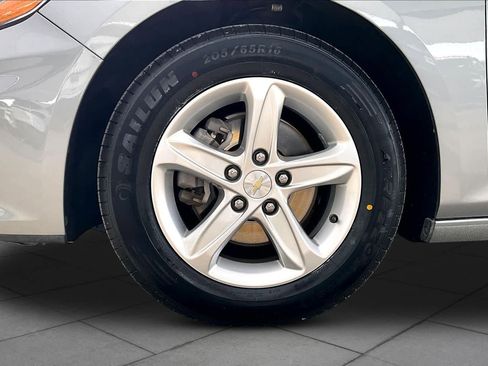 Used 2024 Chevrolet Malibu LT FWD image 11
