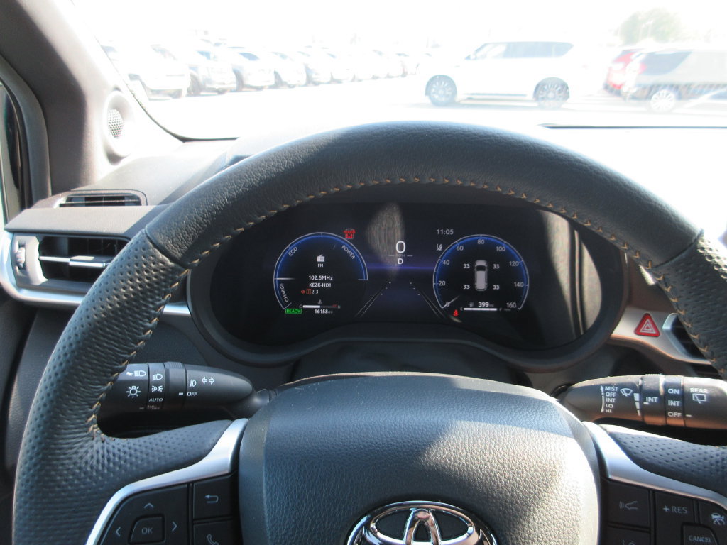 Used 2025 Toyota Sienna XLE Woodland Edition AWD/4WD image 33