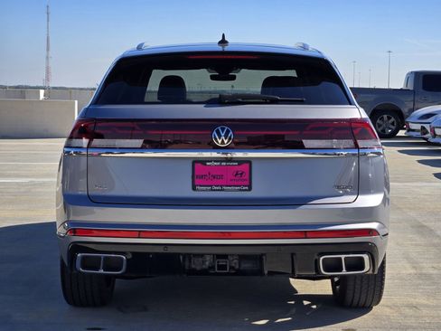 Used 2024 Volkswagen Atlas Cross Sport SEL Premium R-Line image 6