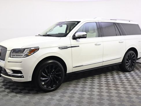 Used 2021 Lincoln Navigator L Black Label AWD/4WD image 2