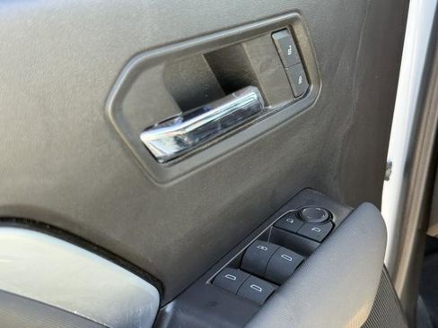 Used 2024 Chevrolet Colorado Z71 image 22