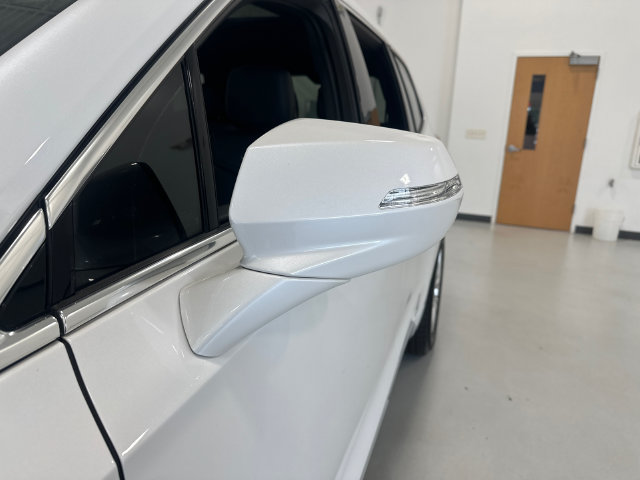 Certified 2024 Cadillac XT6 Luxury w/ LPO, Floor Liner Package AWD/4WD image 8