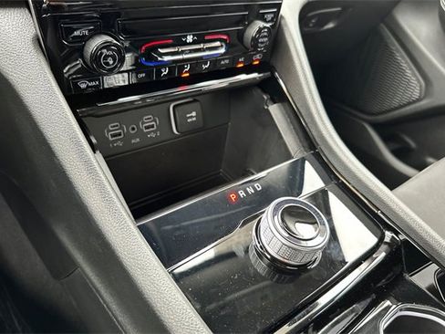 Certified 2023 Jeep Grand Cherokee L Laredo w/ Trailer Tow Group (B) image 29