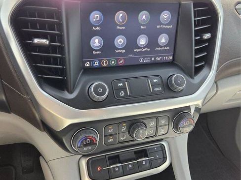 Certified 2023 GMC Acadia SLT FWD image 26