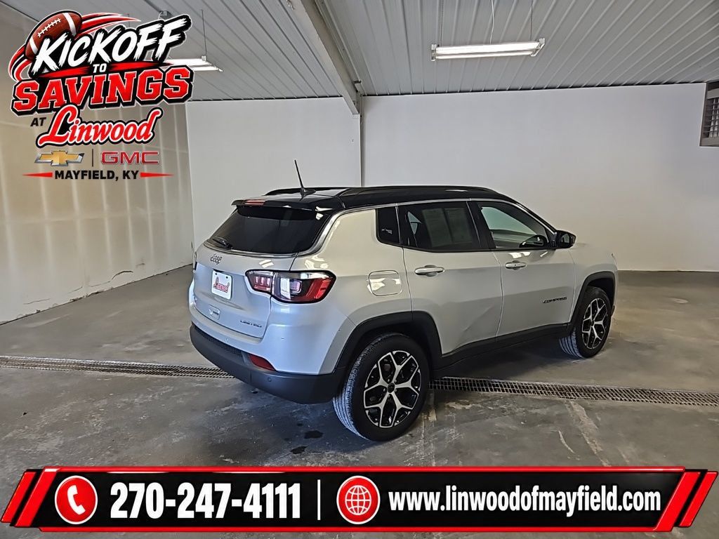 Used 2025 Jeep Compass Limited AWD/4WD image 2