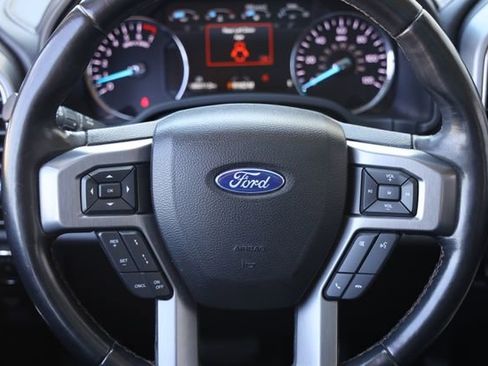 Used 2018 Ford Expedition Platinum RWD image 33
